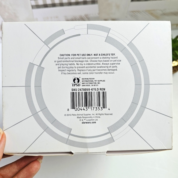 Star Wars Collectible Dog Toy, Kylo Ren Plush NEW In Box 8" Petco 2015 - Picture 6 of 9